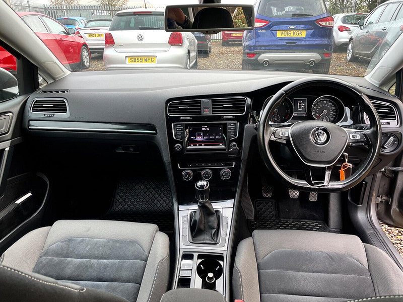 Volkswagen Golf 2.0 TDI BlueMotion Tech GT Euro 5 (s/s) 5dr