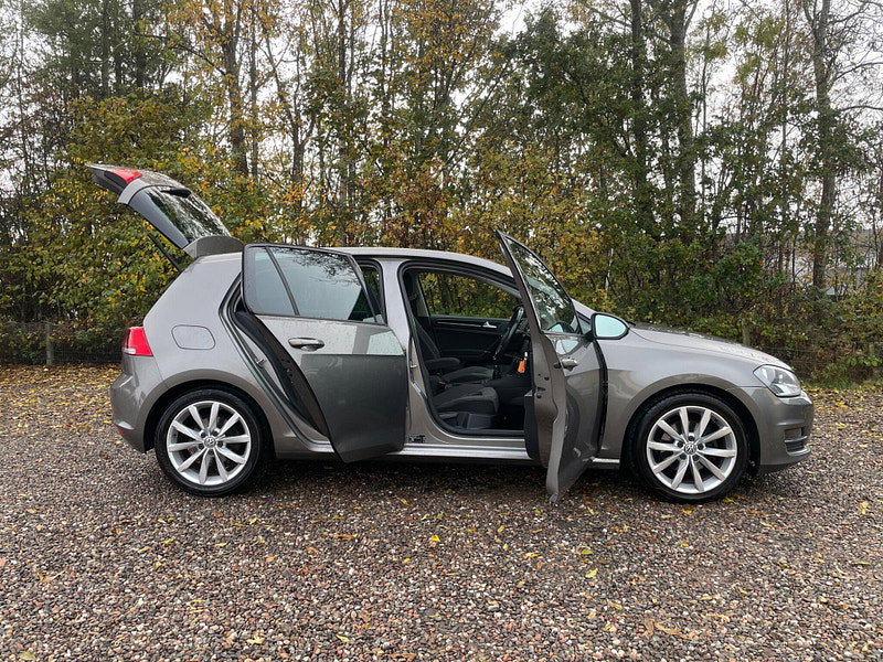 Volkswagen Golf 2.0 TDI BlueMotion Tech GT Euro 5 (s/s) 5dr