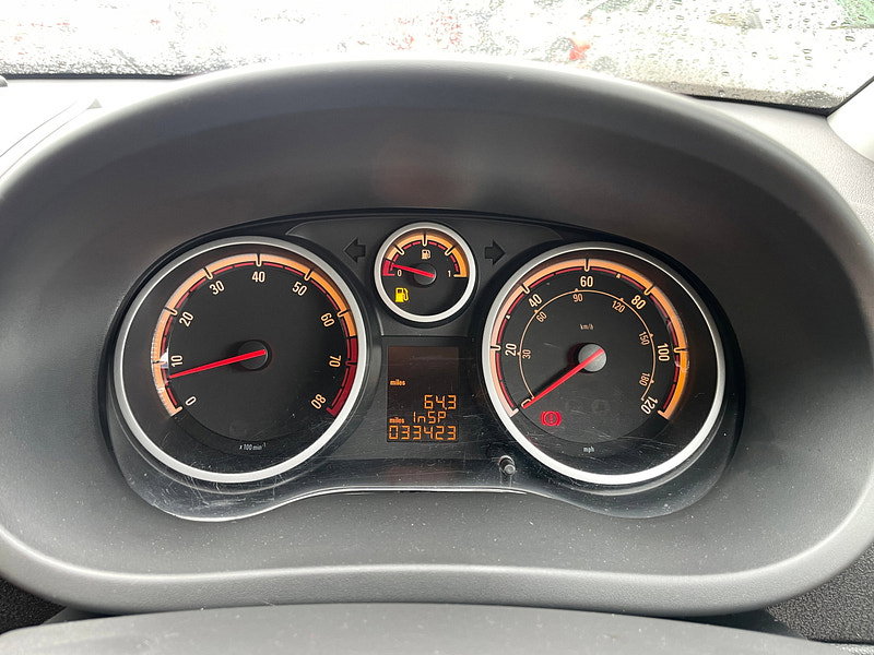 Vauxhall Corsa 1.4 16V SRi Hatchback 3dr Petrol Manual Euro 5 (100 ps)