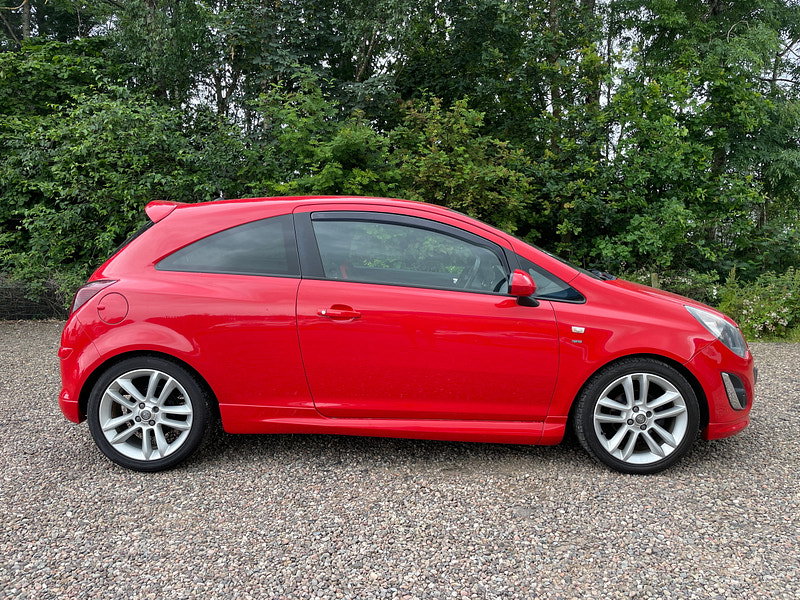 Vauxhall Corsa 1.4 16V SRi Hatchback 3dr Petrol Manual Euro 5 (100 ps)