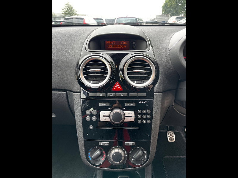 Vauxhall Corsa 1.4 16V SRi Hatchback 3dr Petrol Manual Euro 5 (100 ps)