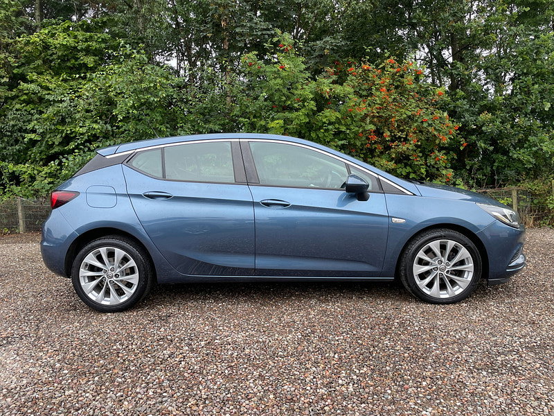 Vauxhall Astra 1.0i Turbo ecoFLEX Design Hatchback 5dr Petrol Manual Euro 6 (s/s) (105 ps)