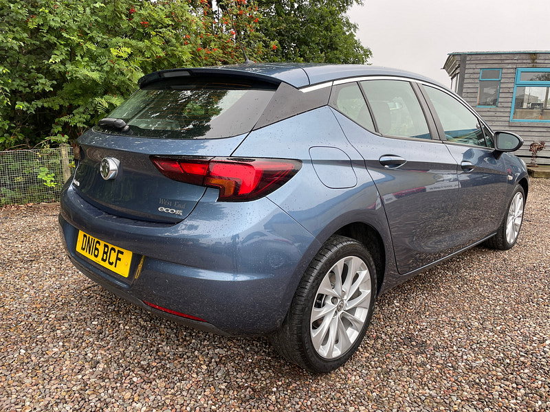 Vauxhall Astra 1.0i Turbo ecoFLEX Design Hatchback 5dr Petrol Manual Euro 6 (s/s) (105 ps)