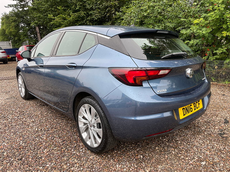 Vauxhall Astra 1.0i Turbo ecoFLEX Design Hatchback 5dr Petrol Manual Euro 6 (s/s) (105 ps)