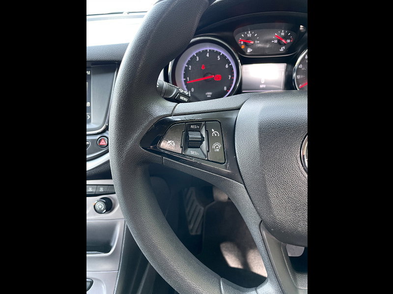 Vauxhall Astra 1.4i Design Hatchback 5dr Petrol Manual Euro 6 (100 ps)