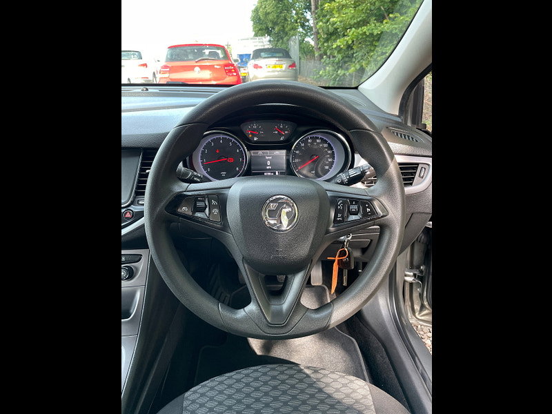 Vauxhall Astra 1.4i Design Hatchback 5dr Petrol Manual Euro 6 (100 ps)