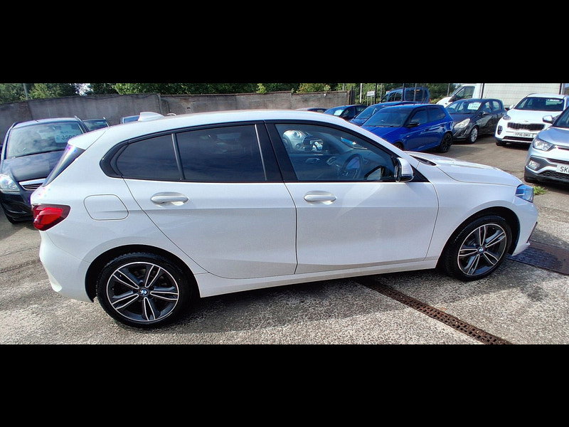 BMW 1 Series 1.5 118i Sport Hatchback 5dr Petrol DCT Euro 6 (s/s) (140 ps) 5dr Automatic 2026