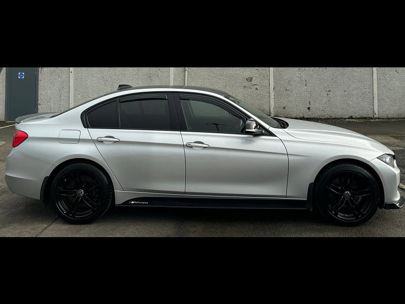 BMW 3 Series 3.0L 330D XDRIVE LUXURY Saloon 4dr Diesel Automatic Euro 6 (255 bhp) 4dr Automatic 2026