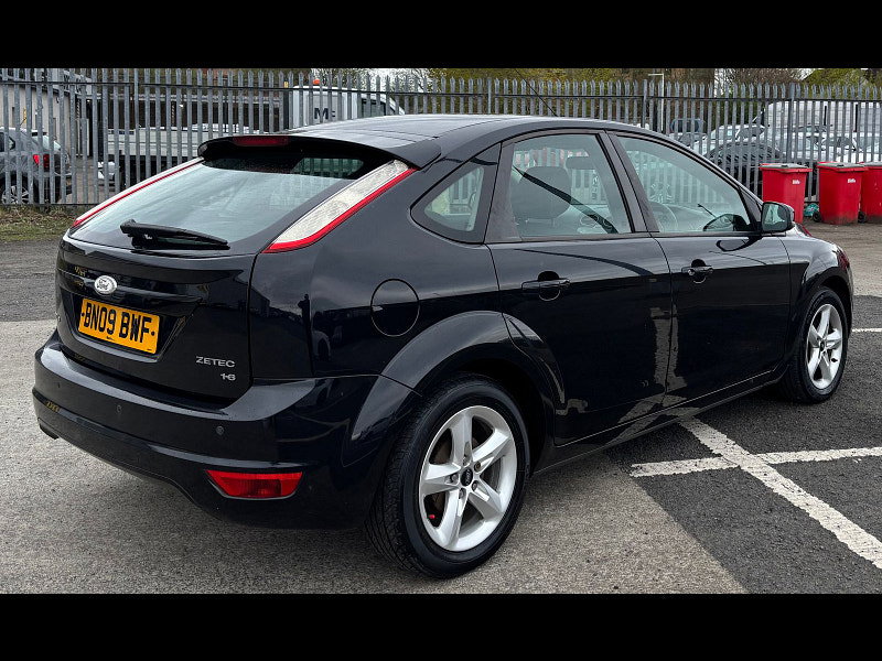 Ford Focus 1.6L Zetec 100 Auto Hatchback 5dr Petrol Automatic Euro 4 (100 bhp) 5dr Automatic 2026