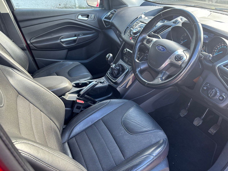 Ford Kuga 2.0L TITANIUM TDCI SUV 5dr Diesel Manual Euro 5 (138 bhp) 5dr Manual 2026