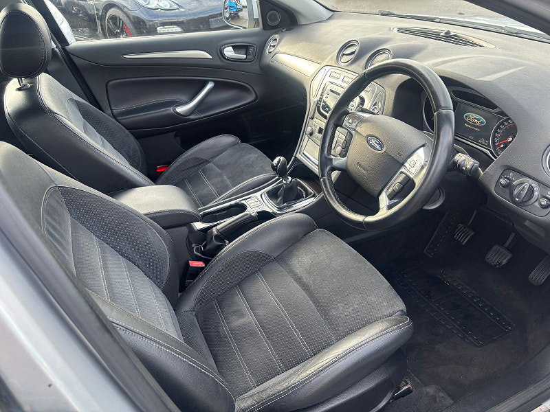 Ford Mondeo 2.2 TDCi Titanium X Hatchback 5dr Diesel Manual (165 g/km, 173 bhp) 5dr Manual 2026