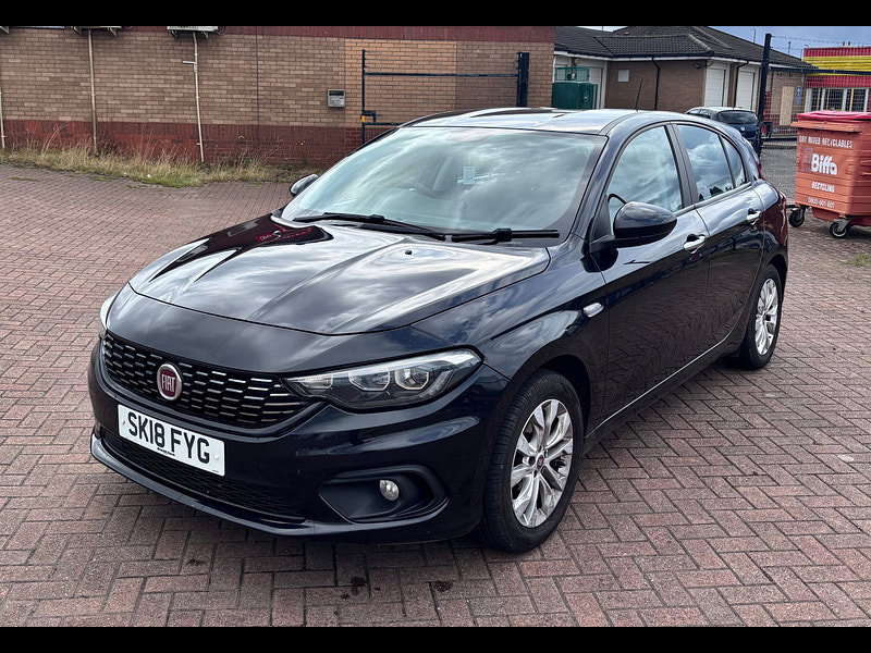 Fiat Tipo 1.4 MPI Easy Plus Hatchback 5dr Petrol Manual Euro 6 (95 ps) 5dr Manual 2026