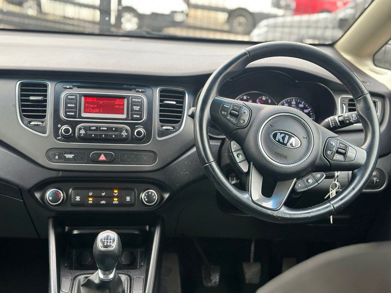 Kia Carens 1.6L 1 ECODYNAMICS MPV 5dr Petrol Manual Euro 5 (133 bhp) 5dr Manual 2026
