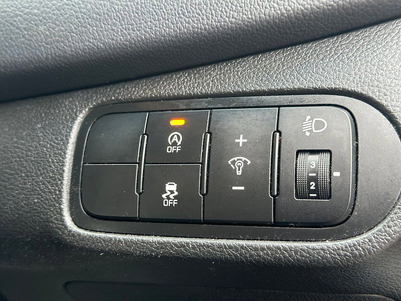 Kia Carens 1.6L 1 ECODYNAMICS MPV 5dr Petrol Manual Euro 5 (133 bhp) 5dr Manual 2026