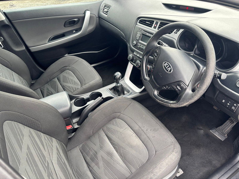 Kia Ceed 1.6L CRDI 1 ECODYNAMICS Hatchback 5dr Diesel Manual Euro 5 (126 bhp) 5dr Manual 2026