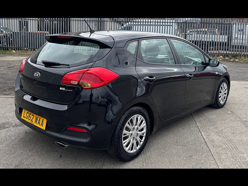 Kia Ceed 1.6L CRDI 1 ECODYNAMICS Hatchback 5dr Diesel Manual Euro 5 (126 bhp) 5dr Manual 2026