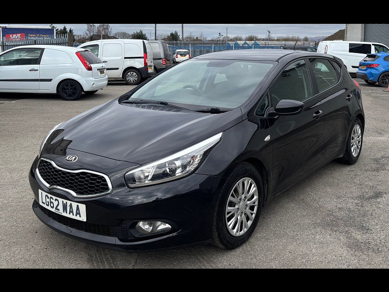 Kia Ceed 1.6L CRDI 1 ECODYNAMICS Hatchback 5dr Diesel Manual Euro 5 (126 bhp) 5dr Manual 2026