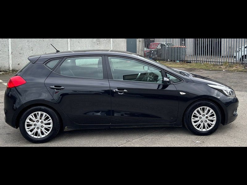 Kia Ceed 1.6L CRDI 1 ECODYNAMICS Hatchback 5dr Diesel Manual Euro 5 (126 bhp) 5dr Manual 2026