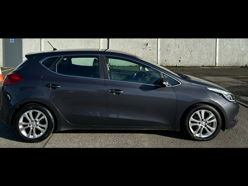 Kia Ceed 1.6L CRDI 2 ECODYNAMICS Hatchback 5dr Diesel Manual Euro 5 (126 bhp) 5dr Manual 2026