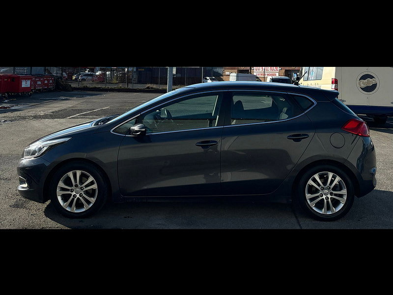 Kia Ceed 1.6L CRDI 2 ECODYNAMICS Hatchback 5dr Diesel Manual Euro 5 (126 bhp) 5dr Manual 2026