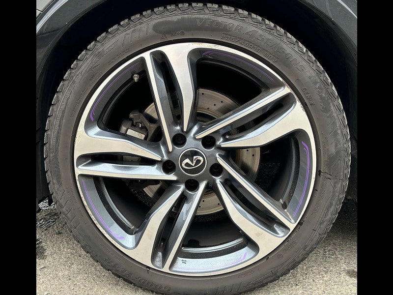 Infiniti Q30 2.0L SPORT Hatchback 5dr Petrol Semi Automatic Euro 6 (208 bhp) 5dr Semi Automatic 2026