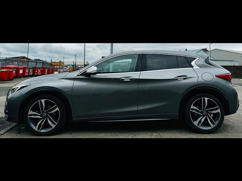 Infiniti Q30 2.0L SPORT Hatchback 5dr Petrol Semi Automatic Euro 6 (208 bhp) 5dr Semi Automatic 2026