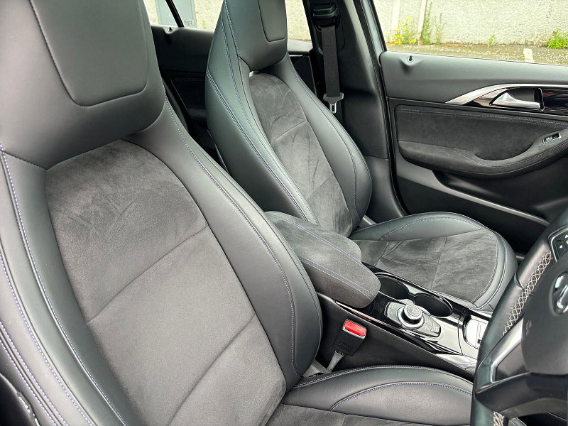 Infiniti Q30 2.0L SPORT Hatchback 5dr Petrol Semi Automatic Euro 6 (208 bhp) 5dr Semi Automatic 2026