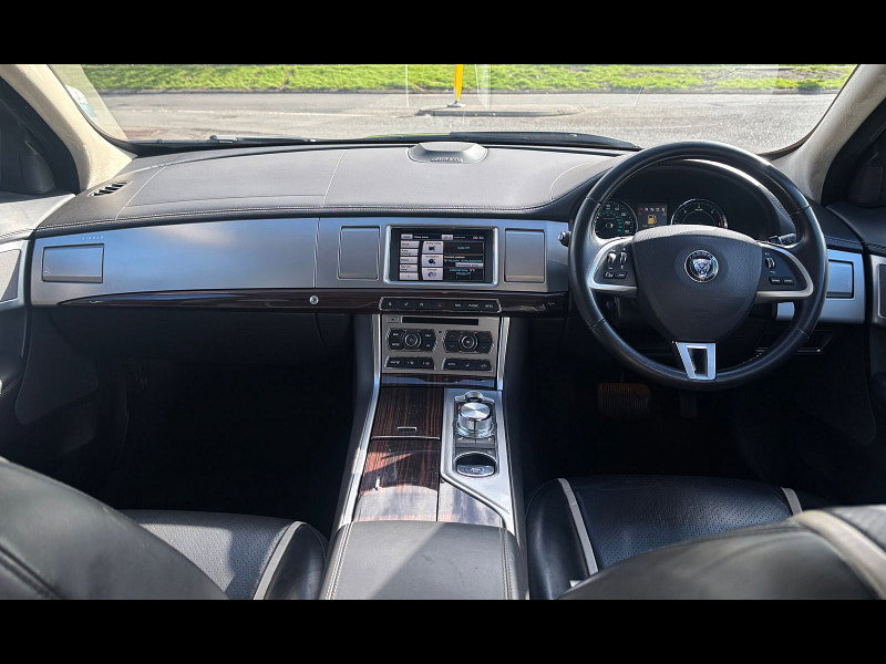 Jaguar XF 2.2L Portfolio Sportbrake D Auto Estate 5dr Diesel Automatic Euro 5 (200 bhp) 5dr Automatic 2026