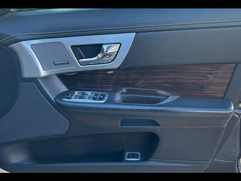 Jaguar XF 2.2L Portfolio Sportbrake D Auto Estate 5dr Diesel Automatic Euro 5 (200 bhp) 5dr Automatic 2026