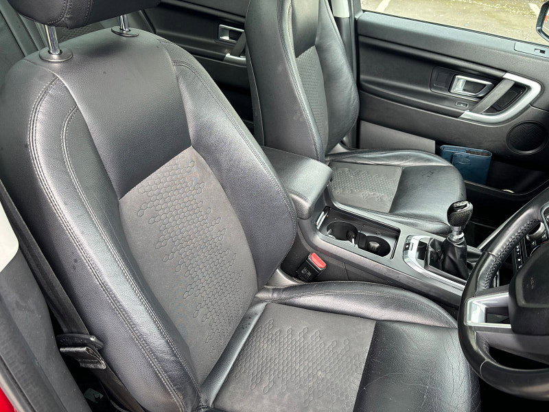 Land Rover Discovery Sport 2.0L TD4 SE TECH SUV 5dr Diesel Manual Euro 6 (150 bhp) 5dr Manual 2026