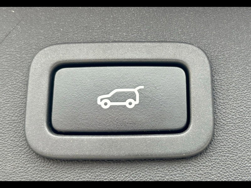 Land Rover Discovery Sport 2.0L TD4 SE TECH SUV 5dr Diesel Manual Euro 6 (150 bhp) 5dr Manual 2026