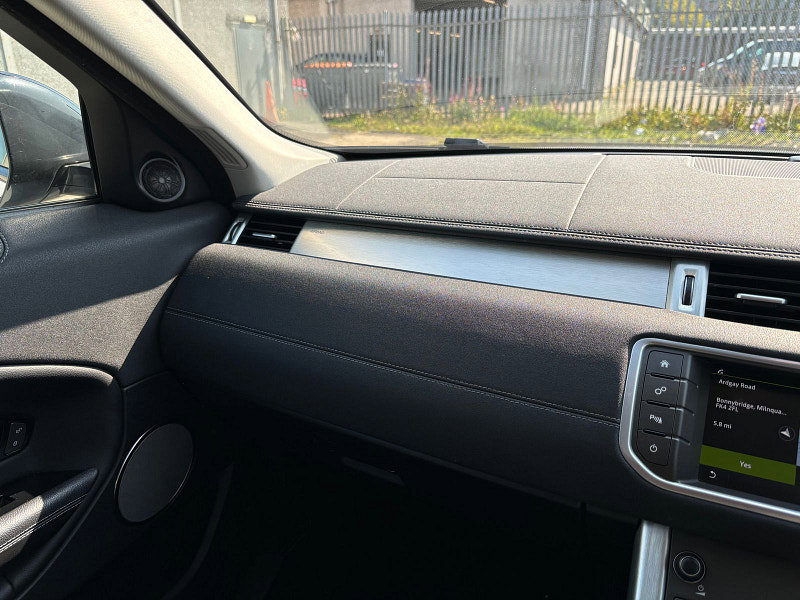 Land Rover Range Rover Evoque 2.0L ED4 SE TECH SUV 5dr Diesel Manual Euro 6 (148 bhp) 5dr Manual 2026
