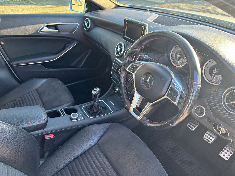 Mercedes-Benz A-CLASS 1.5L A180 CDI BLUEEFFICIENCY AMG SPORT Hatchback 5dr Diesel Manual Euro 5 (109 bhp) 5dr Manual 2026