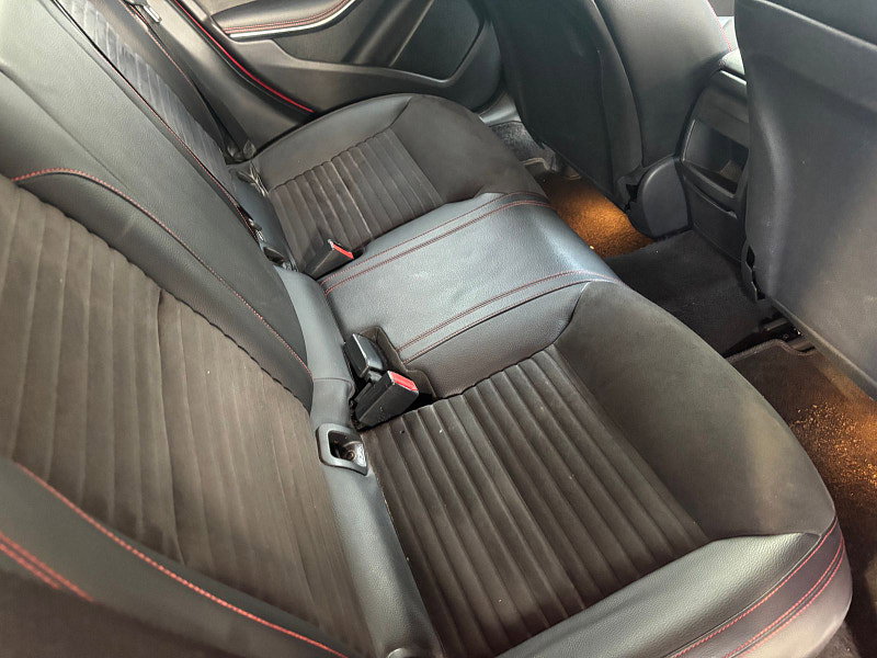 Mercedes-Benz A-CLASS 1.8L A200 CDI BLUEEFFICIENCY AMG SPORT Hatchback 5dr Diesel Automatic Euro 5 (136 bhp) 5dr Automatic 2026