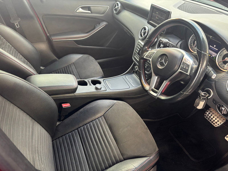 Mercedes-Benz A-CLASS 1.8L A200 CDI BLUEEFFICIENCY AMG SPORT Hatchback 5dr Diesel Automatic Euro 5 (136 bhp) 5dr Automatic 2026