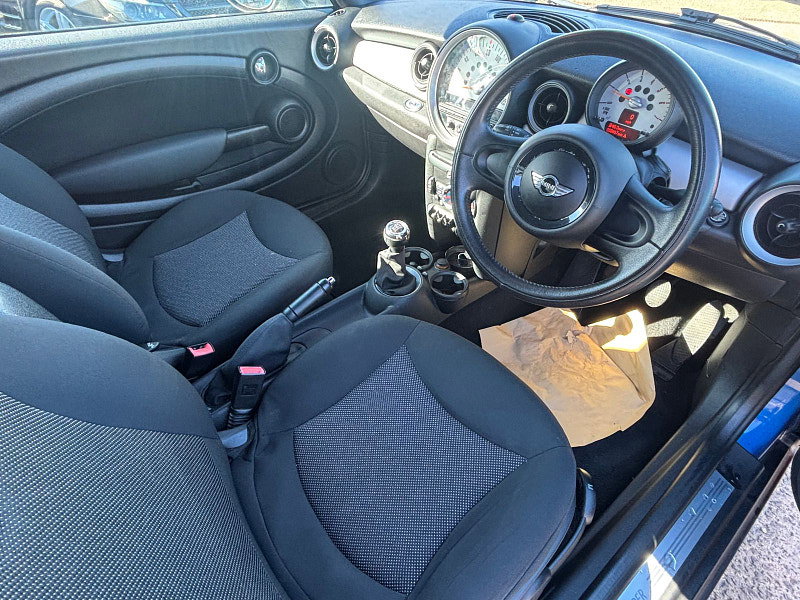 MINI Convertible 1.6 Cooper D Convertible 2dr Diesel Manual Euro 5 (s/s) (112 ps) 2dr Manual 2026