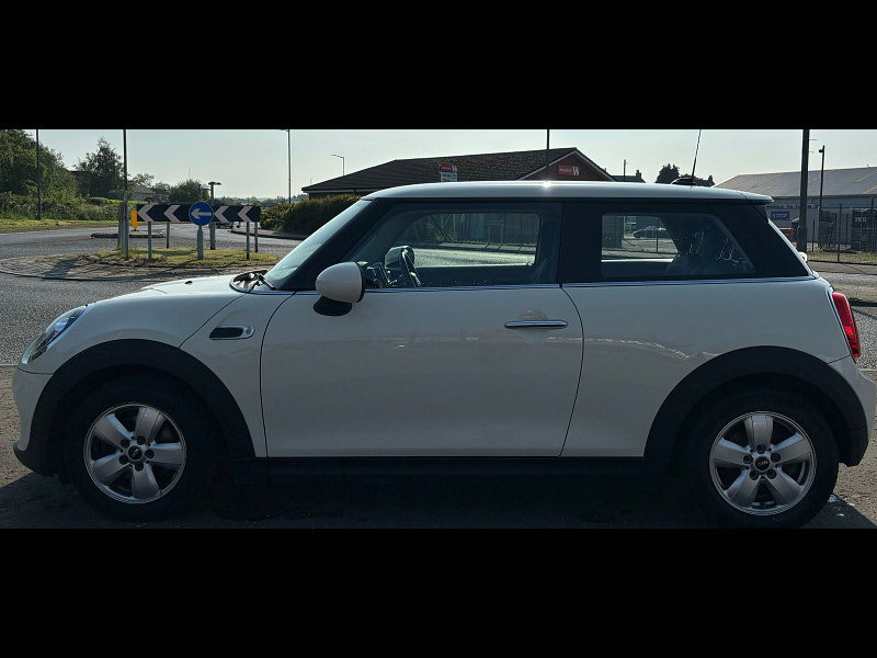 MINI Hatch 1.5L COOPER Hatchback 3dr Petrol Manual Euro 6 (134 bhp) 3dr Manual 2026