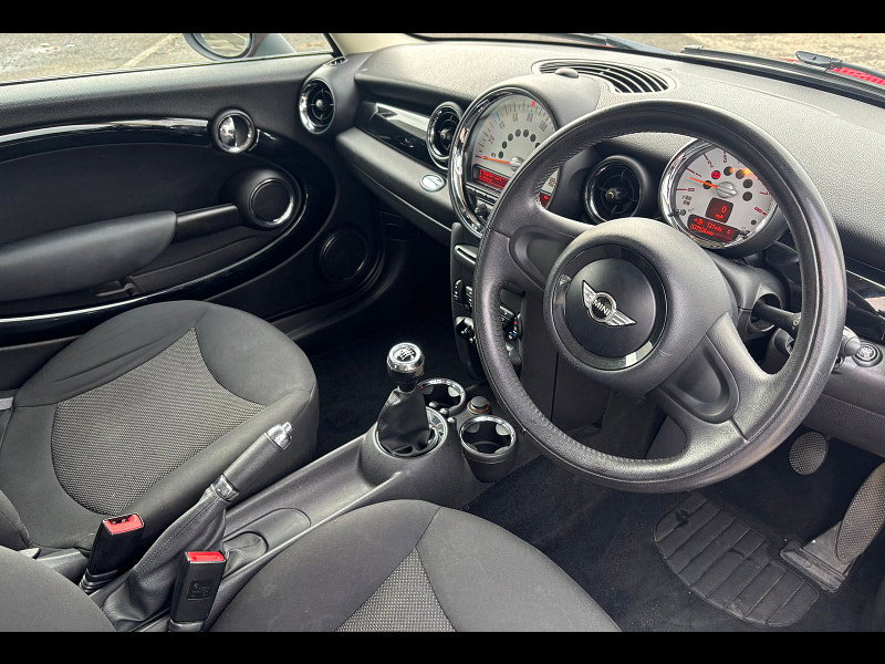 MINI Hatch 1.6L COOPER Hatchback 3dr Petrol Manual Euro 5 (122 bhp) 3dr Manual 2026