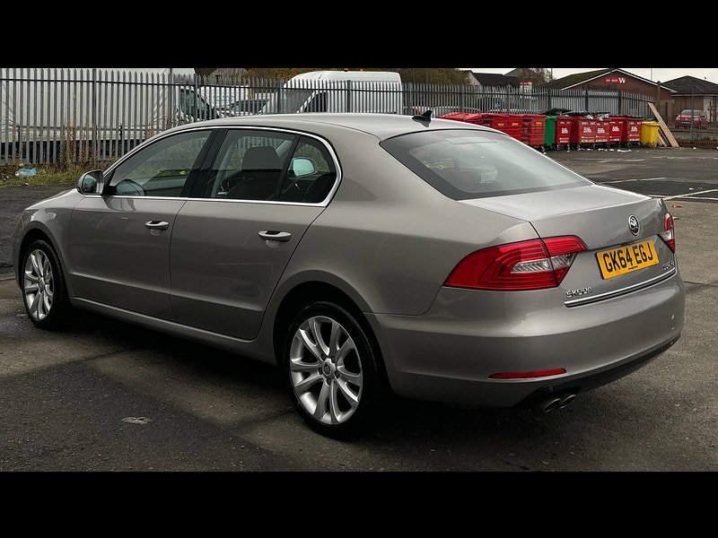 Skoda Superb 2.0L SE TDI CR Hatchback 5dr Diesel Manual Euro 5 (168 bhp) 5dr Manual 2026