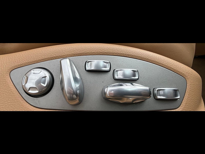 Porsche Cayenne 3.0L D V6 TIPTRONIC S SUV 5dr Diesel Automatic Euro 6 (262 bhp) 5dr Automatic 2026