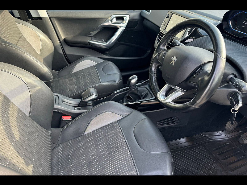 Peugeot 2008 1.2L ALLURE SUV 5dr Petrol Manual Euro 6 (82 bhp) 5dr Manual 2026