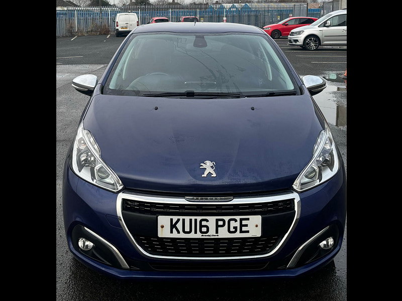 Peugeot 208 1.2L ALLURE Hatchback 5dr Petrol Manual Euro 6 (82 bhp) 5dr Manual 2026