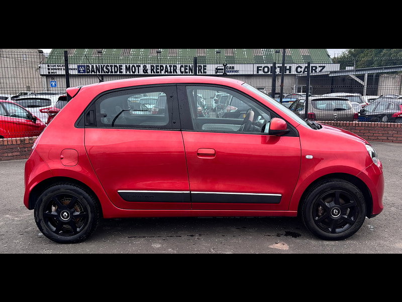 Renault Twingo 1.0 SCe Dynamique Hatchback 5dr Petrol Manual Euro 6 (s/s) (70 ps) 5dr Manual 2026
