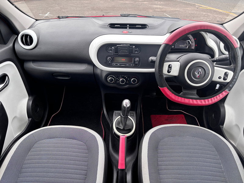 Renault Twingo 1.0 SCe Dynamique Hatchback 5dr Petrol Manual Euro 6 (s/s) (70 ps) 5dr Manual 2026