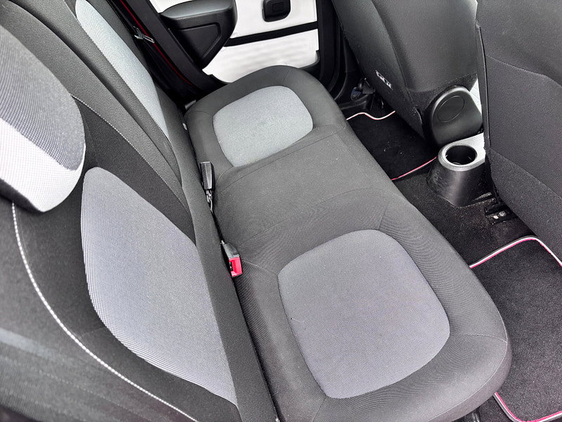 Renault Twingo 1.0 SCe Dynamique Hatchback 5dr Petrol Manual Euro 6 (s/s) (70 ps) 5dr Manual 2026