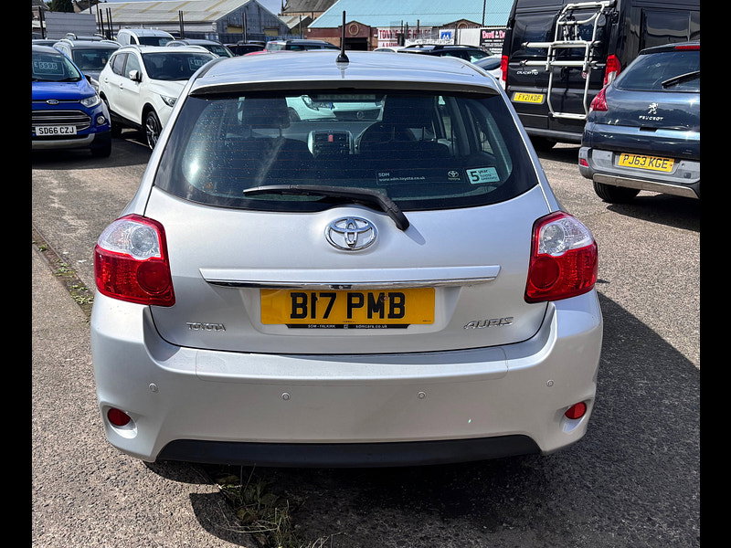 Toyota Auris 1.33 Dual VVT-i TR Hatchback 5dr Petrol Manual Euro 4 (s/s) (101 ps) 5dr Manual 2026