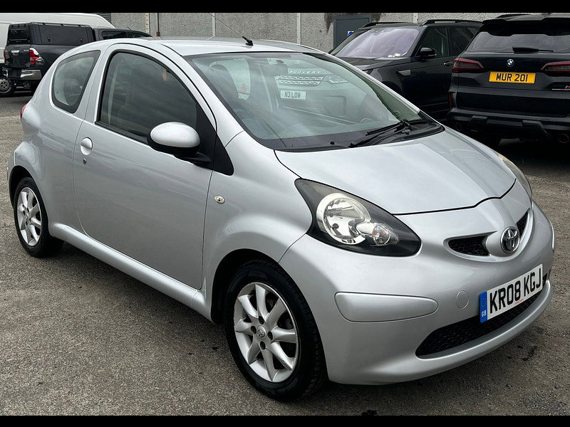 Toyota Aygo 1.0L VVT-I PLATINUM Hatchback 3dr Petrol Manual Euro 4 (67 bhp) 3dr Manual 2026