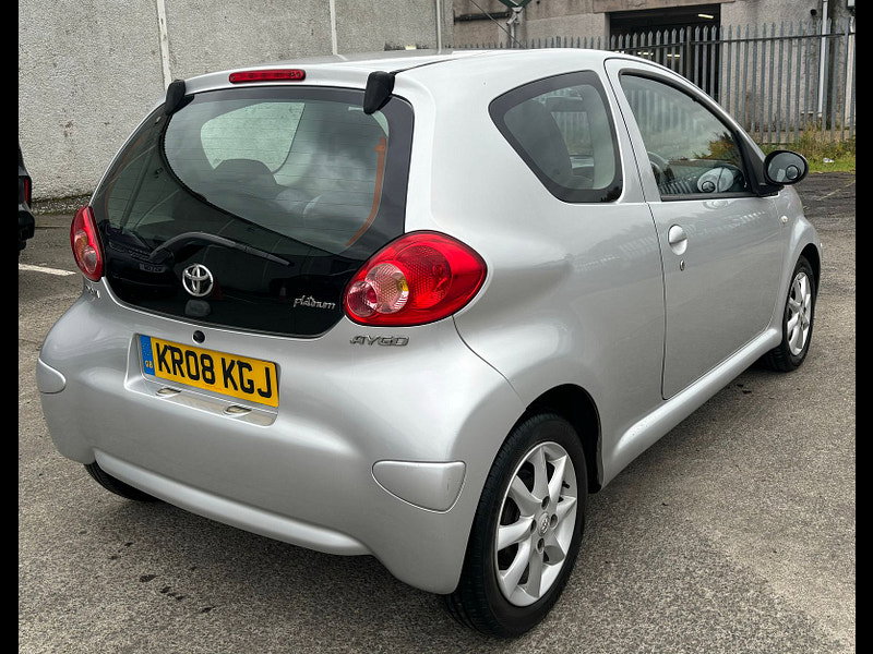 Toyota Aygo 1.0L VVT-I PLATINUM Hatchback 3dr Petrol Manual Euro 4 (67 bhp) 3dr Manual 2026