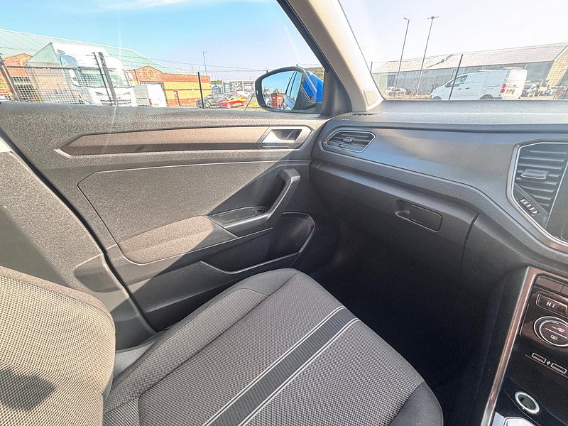 Volkswagen T-Roc 1.0 TSI GPF SE SUV 5dr Petrol Manual Euro 6 (s/s) (115 ps) 5dr Manual 2026