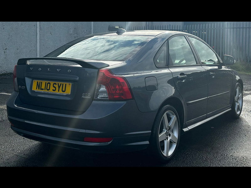 Volvo S40 2.0L D R-DESIGN Saloon 4dr Diesel Manual Euro 4 (136 bhp) 4dr Manual 2026